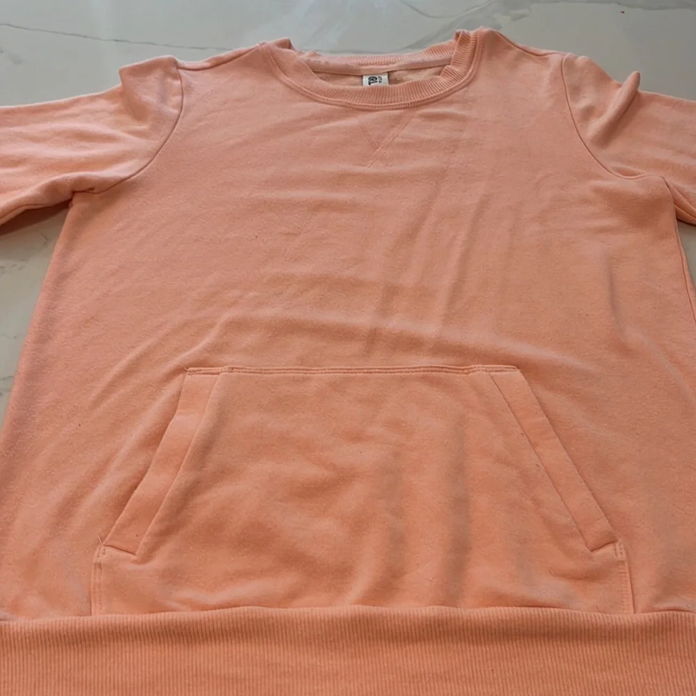 Athleta Girl crew neck - Picture 2 of 2